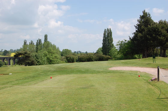 Hole by Hole Description and Tips :: Golf Course Rugby Warwickshire